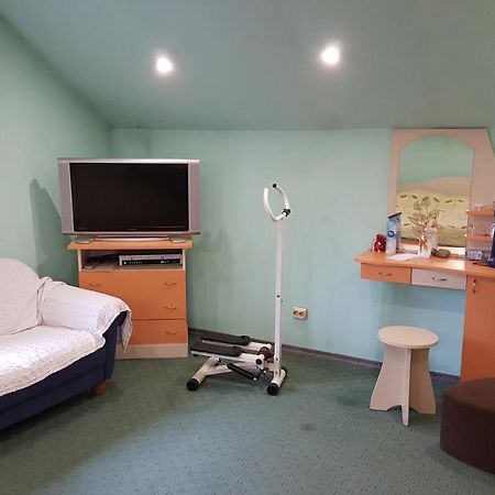 Casele Lena Bed and Breakfast Aldesti  Exterior foto