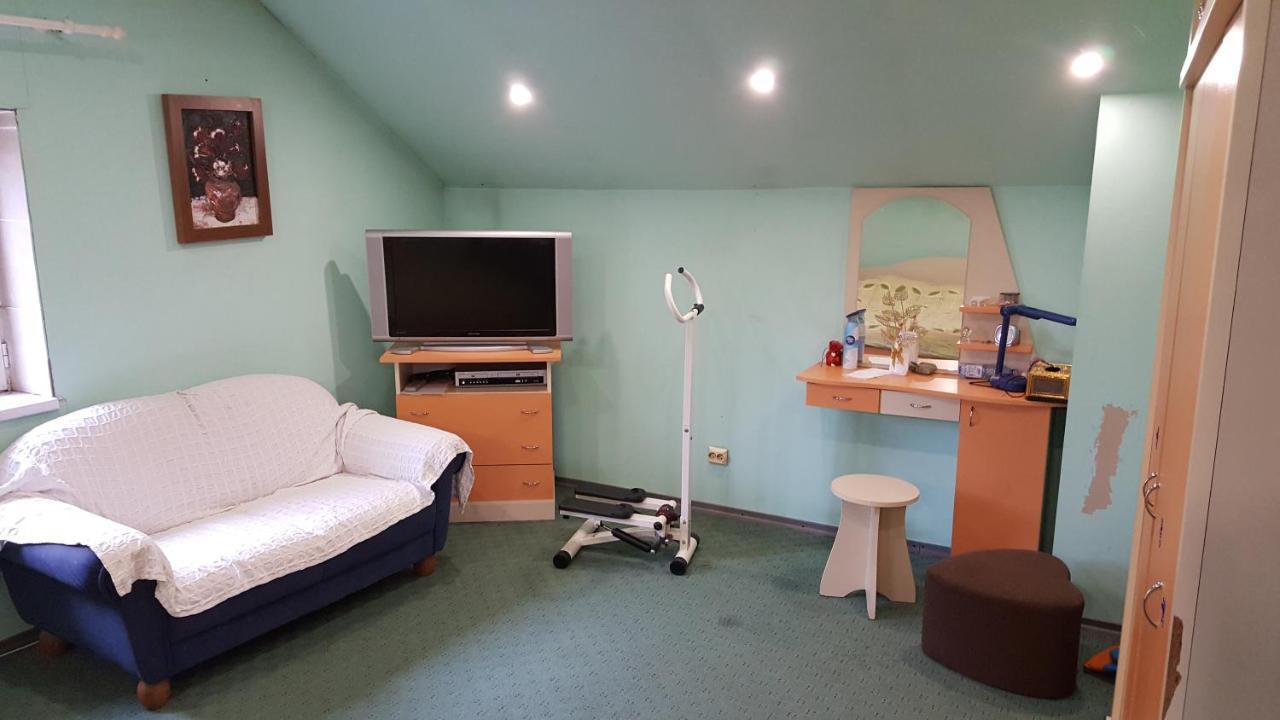Casele Lena Bed and Breakfast Aldesti  Exterior foto
